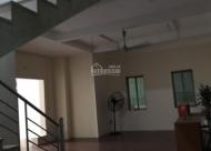 Cho thuê nhà 4 tầng diện tích 250m2 + 2000m2 sân có mái che tại thị trấn Phùng.